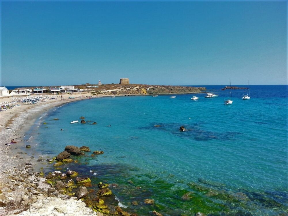 Isla de Tabarca — escapada en barco desde el puerto de Alicante